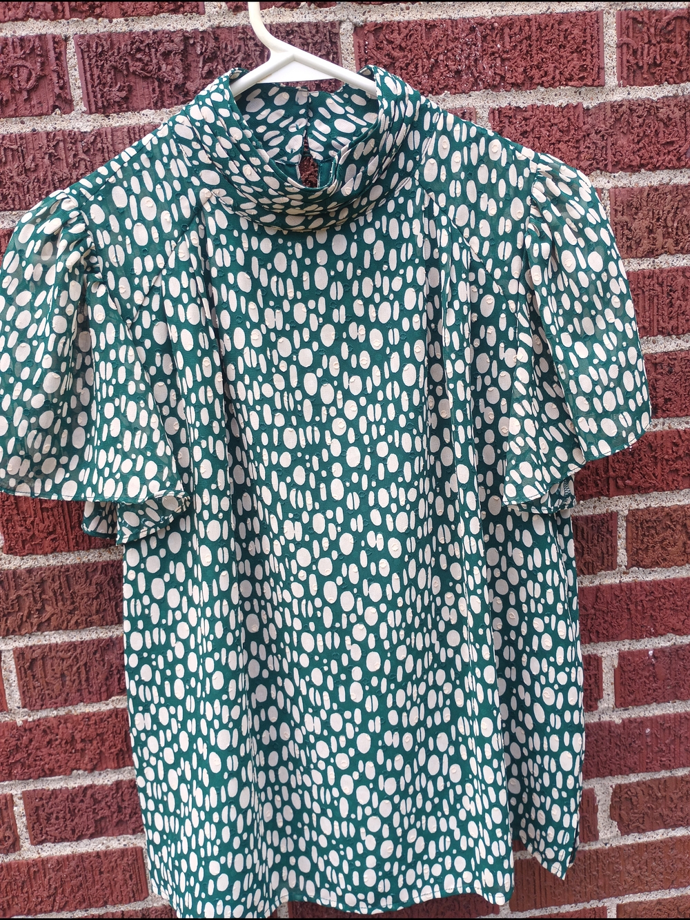 Vince Camuto Scattered Dot-Print Flutter Sleeve Blouse